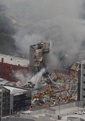 Nowa Zelandia zdjęcie: Tydzień po trzęsieniu ziemi w Christchurch 154 ofiary śmiertelne, 240 zaginionych, 2 minuty ciszy